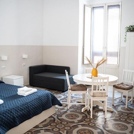 Principe Amedeo 93 Bed & Breakfast Bari Exterior photo